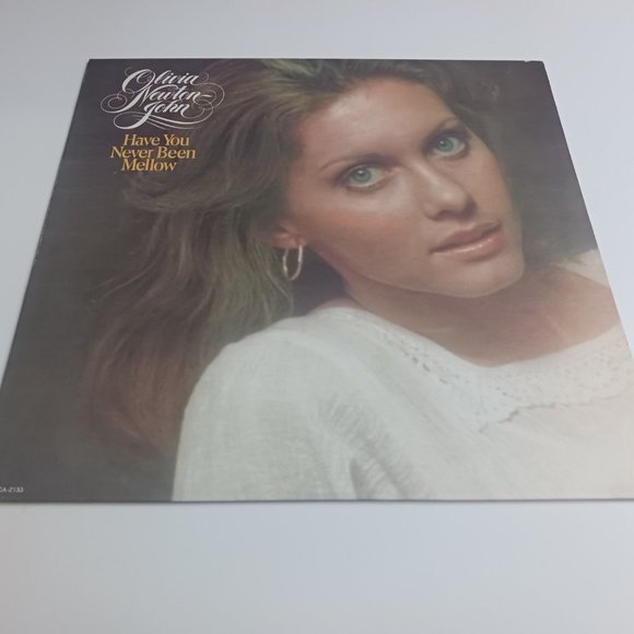 Olivia Newton John Have You Never Been Mellow vinyl record, 1975 first pressing - Picture 6 of 10